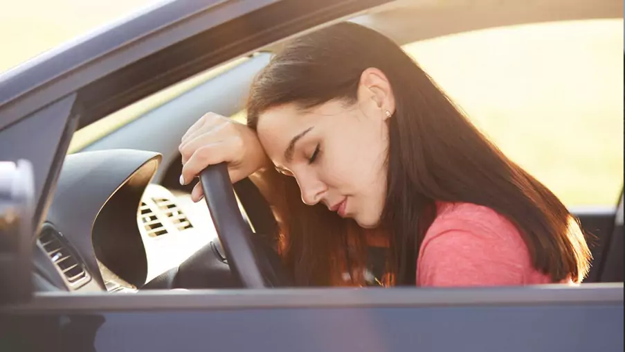 5 Driving Habits You Should Definitely Avoid