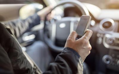 5 Driving Habits You Should Definitely Avoid