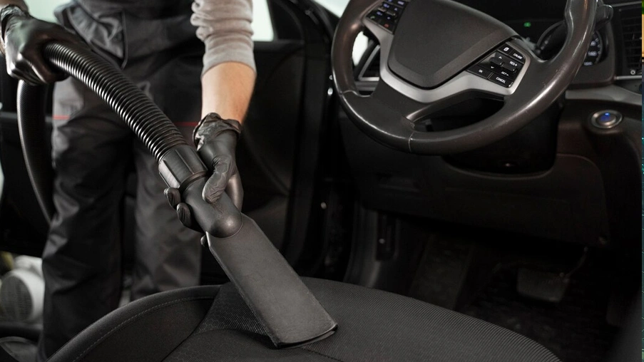 7 Simple Tips to Keep Your Car Clean