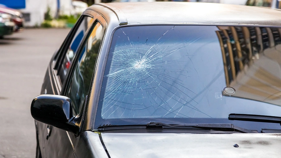 Signs That You Need a Windshield Replacement