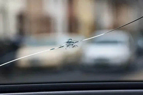 Repair your car cracked windshield