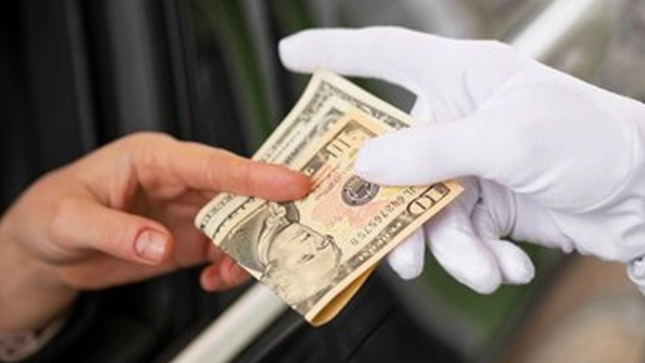 How to save money on Windshield Replacement / Repair?