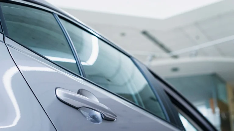 Tempered vs. Laminated Glass in Auto Windows