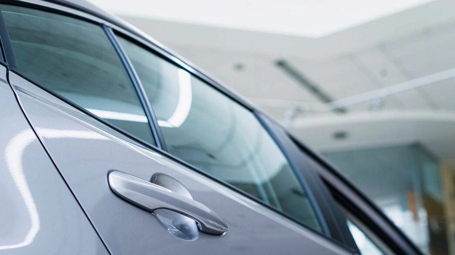 Tempered vs. Laminated Glass in Auto Windows