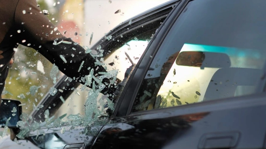 What to Do When Somebody Breaks Your Car Window?