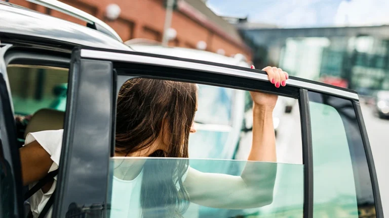how to fix broken car window temporarily