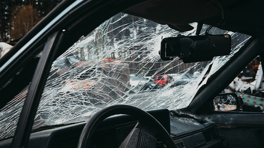Can a Cracked Windshield Shatter while Driving?