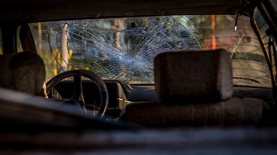 florida cracked windshield law
